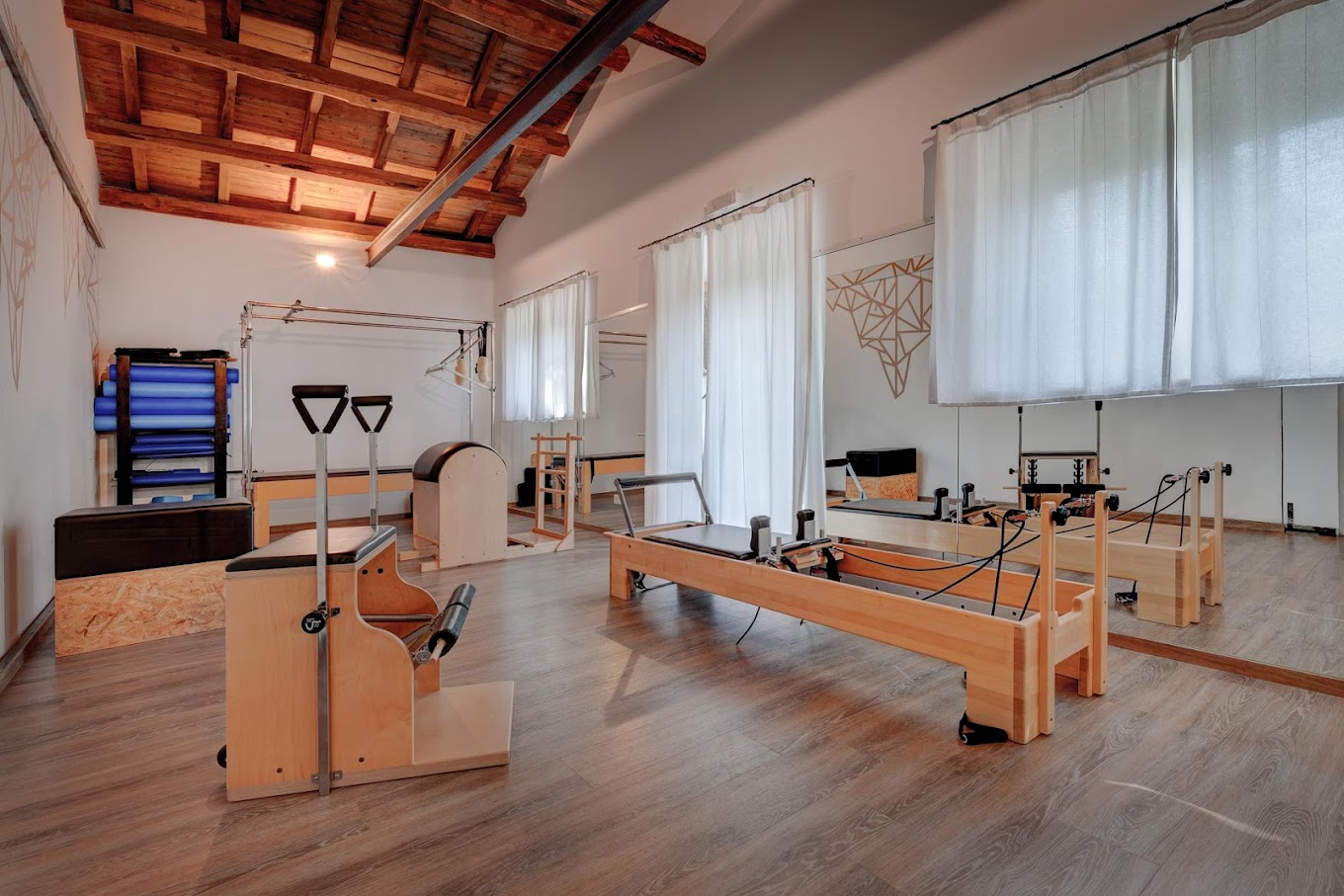 Pilates Matwork e Studio con grandi attrezzi